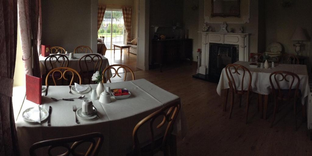 Deerpark Manor Bed And Breakfast Swinford Exterior photo